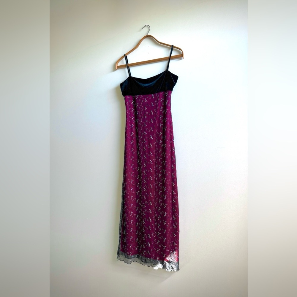 90’s Steppin' Out Burgundy Black Floral Metallic Lace Fitted Maxi Grunge Dress - Picture 5 of 10